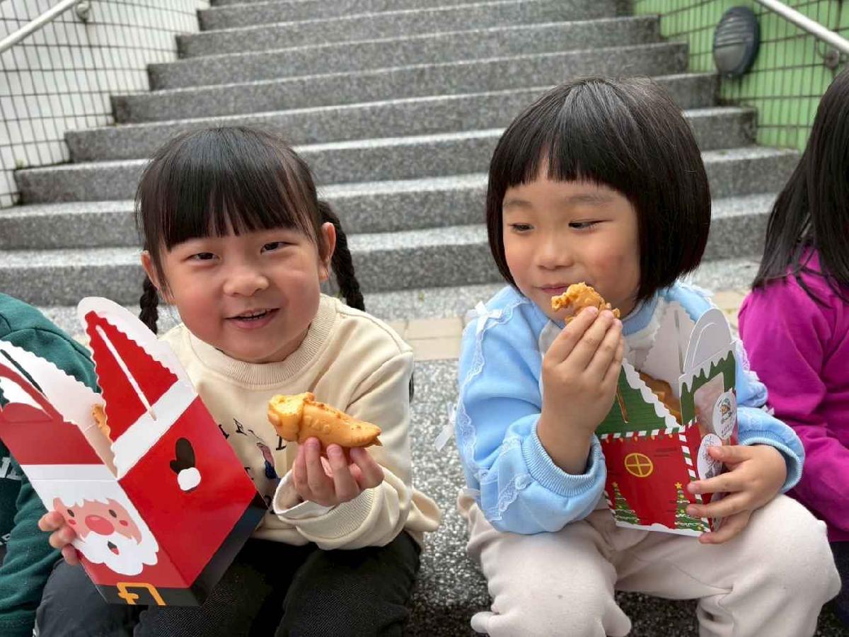line_album_兒童節活動(婦幼隊宣導+雞蛋糕餐車)_250407_49 line_album_兒童節活動(婦幼隊宣導+雞蛋糕餐車)_250407_49