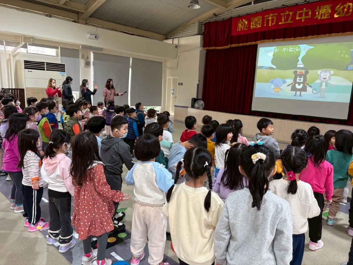 line_album_兒童節活動(婦幼隊宣導+雞蛋糕餐車)_250407_58 line_album_兒童節活動(婦幼隊宣導+雞蛋糕餐車)_250407_58