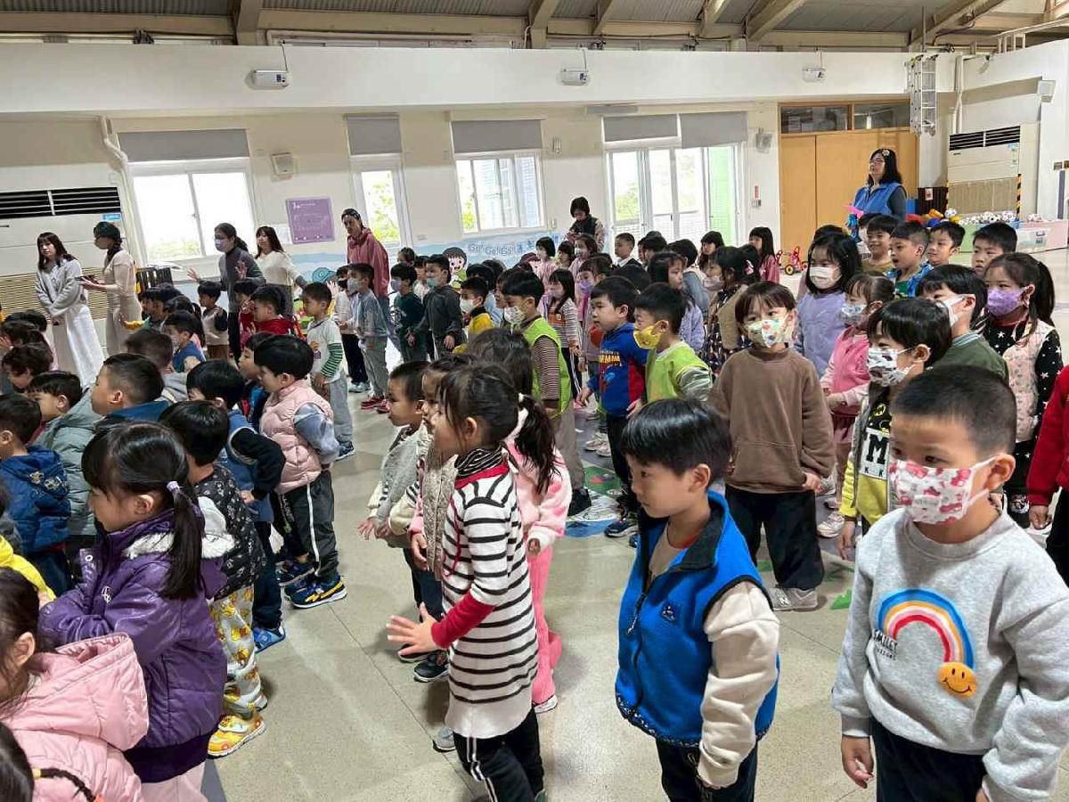 line_album_兒童節活動(婦幼隊宣導+雞蛋糕餐車)_250407_94 line_album_兒童節活動(婦幼隊宣導+雞蛋糕餐車)_250407_94