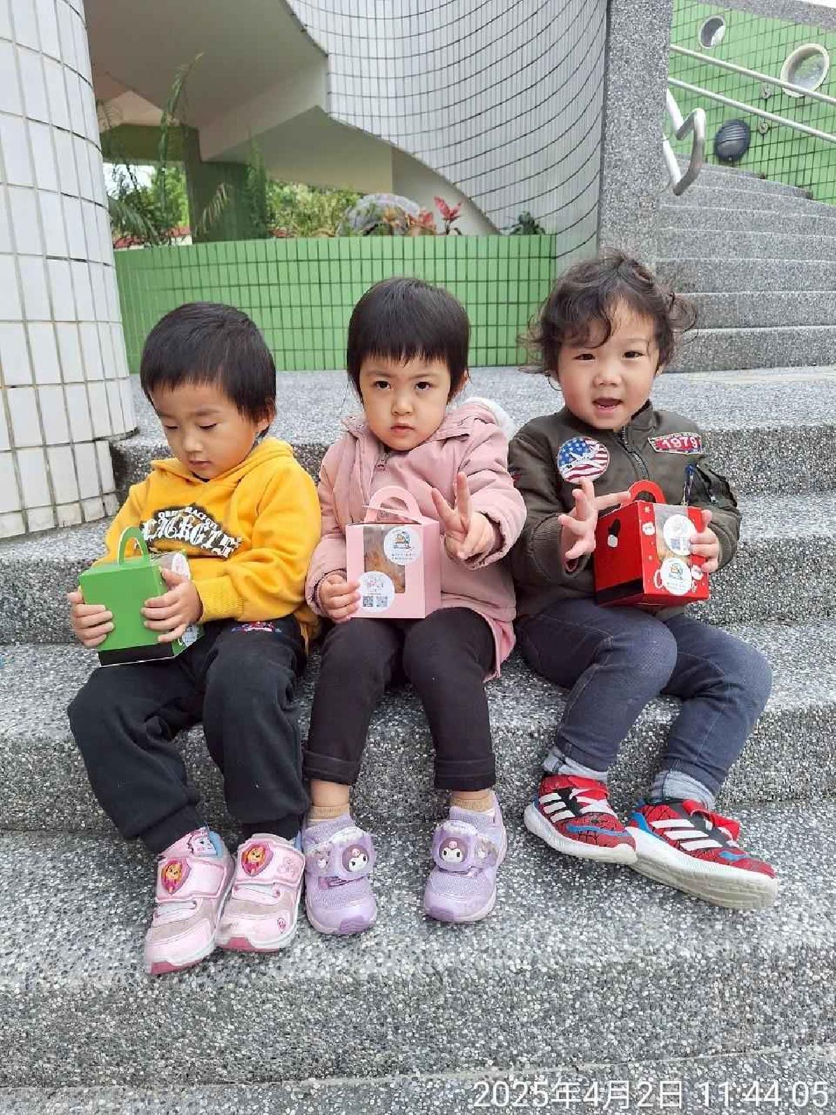 line_album_兒童節活動(婦幼隊宣導+雞蛋糕餐車)_250407_127 line_album_兒童節活動(婦幼隊宣導+雞蛋糕餐車)_250407_127