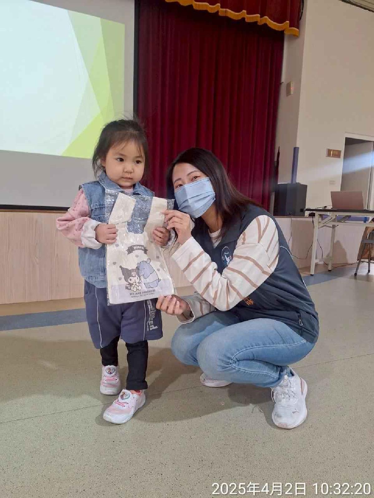 line_album_兒童節活動(婦幼隊宣導+雞蛋糕餐車)_250407_145 line_album_兒童節活動(婦幼隊宣導+雞蛋糕餐車)_250407_145