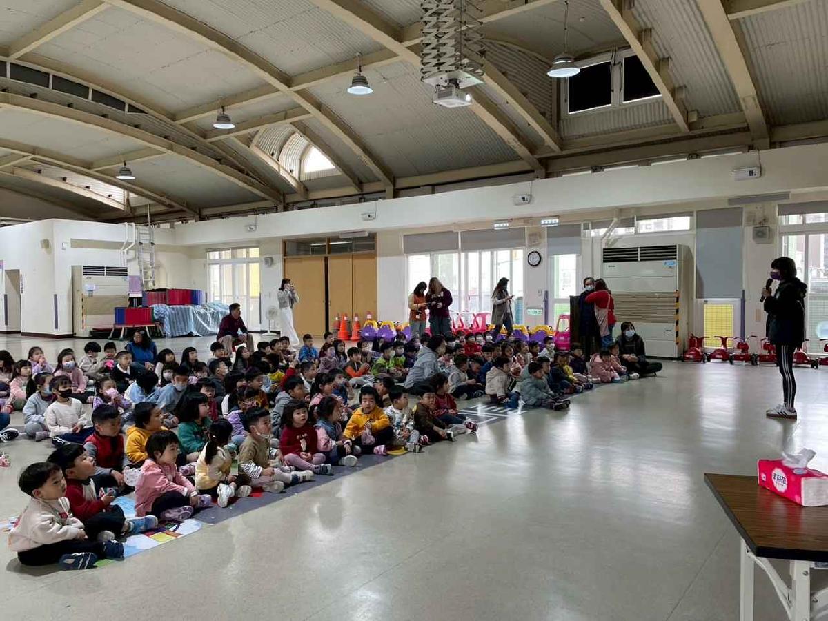 line_album_兒童節活動(婦幼隊宣導+雞蛋糕餐車)_250407_176 line_album_兒童節活動(婦幼隊宣導+雞蛋糕餐車)_250407_176