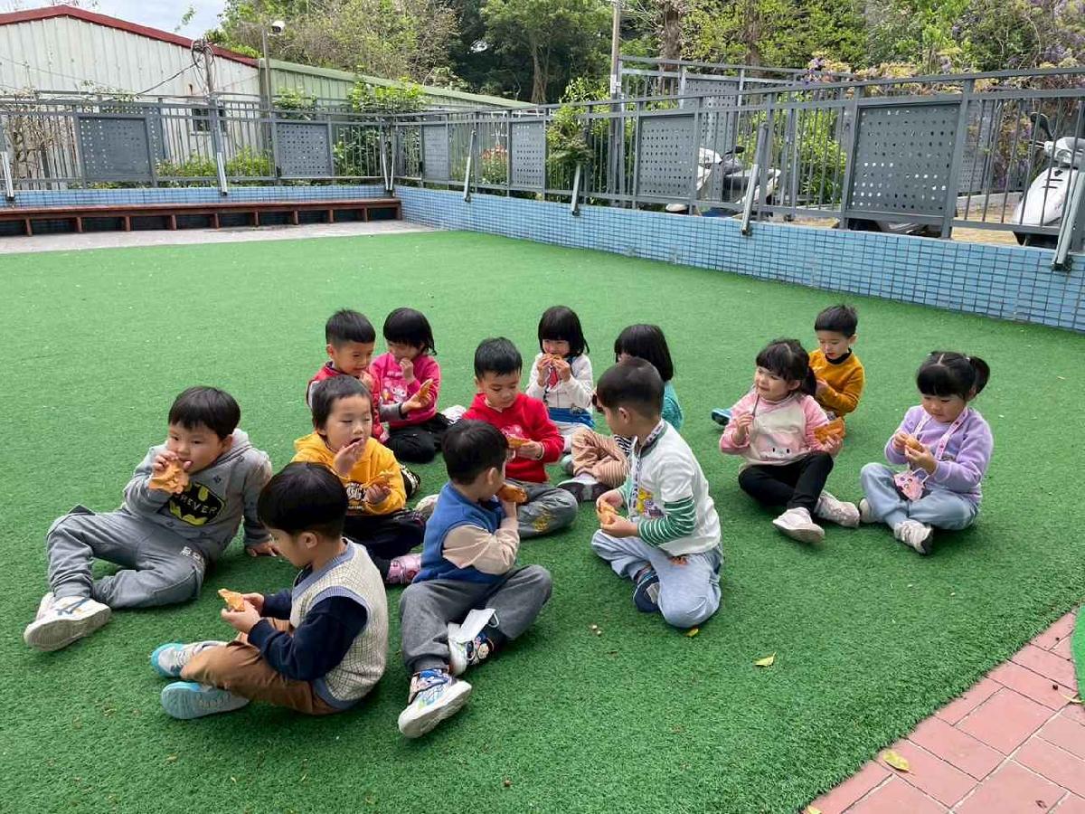 line_album_兒童節活動(婦幼隊宣導+雞蛋糕餐車)_250407_184 line_album_兒童節活動(婦幼隊宣導+雞蛋糕餐車)_250407_184