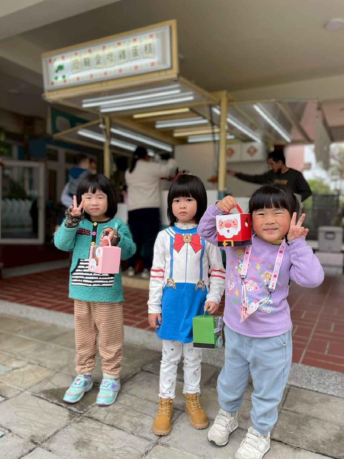 line_album_兒童節活動(婦幼隊宣導+雞蛋糕餐車)_250407_195 line_album_兒童節活動(婦幼隊宣導+雞蛋糕餐車)_250407_195
