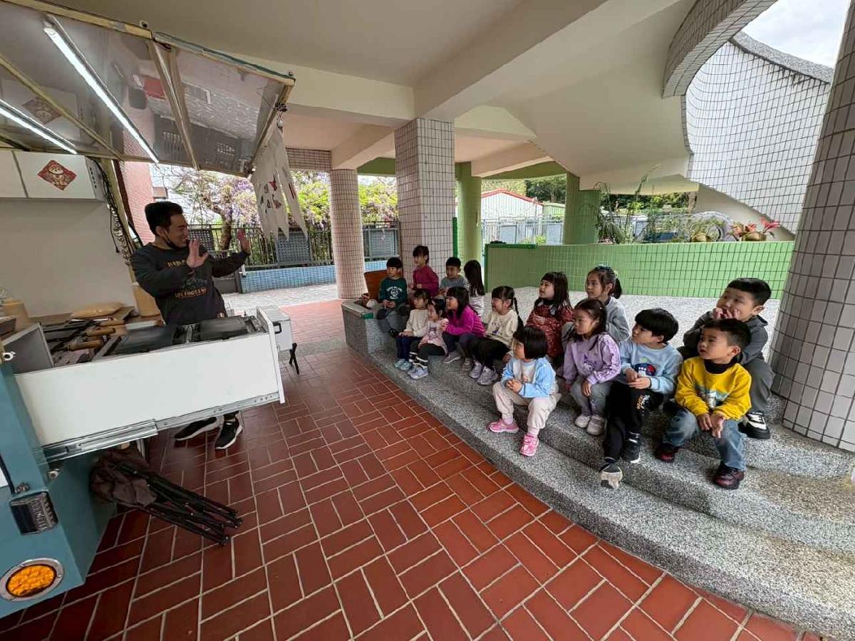 line_album_兒童節活動(婦幼隊宣導+雞蛋糕餐車)_250407_47 line_album_兒童節活動(婦幼隊宣導+雞蛋糕餐車)_250407_47