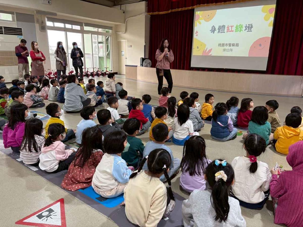 line_album_兒童節活動(婦幼隊宣導+雞蛋糕餐車)_250407_60 line_album_兒童節活動(婦幼隊宣導+雞蛋糕餐車)_250407_60