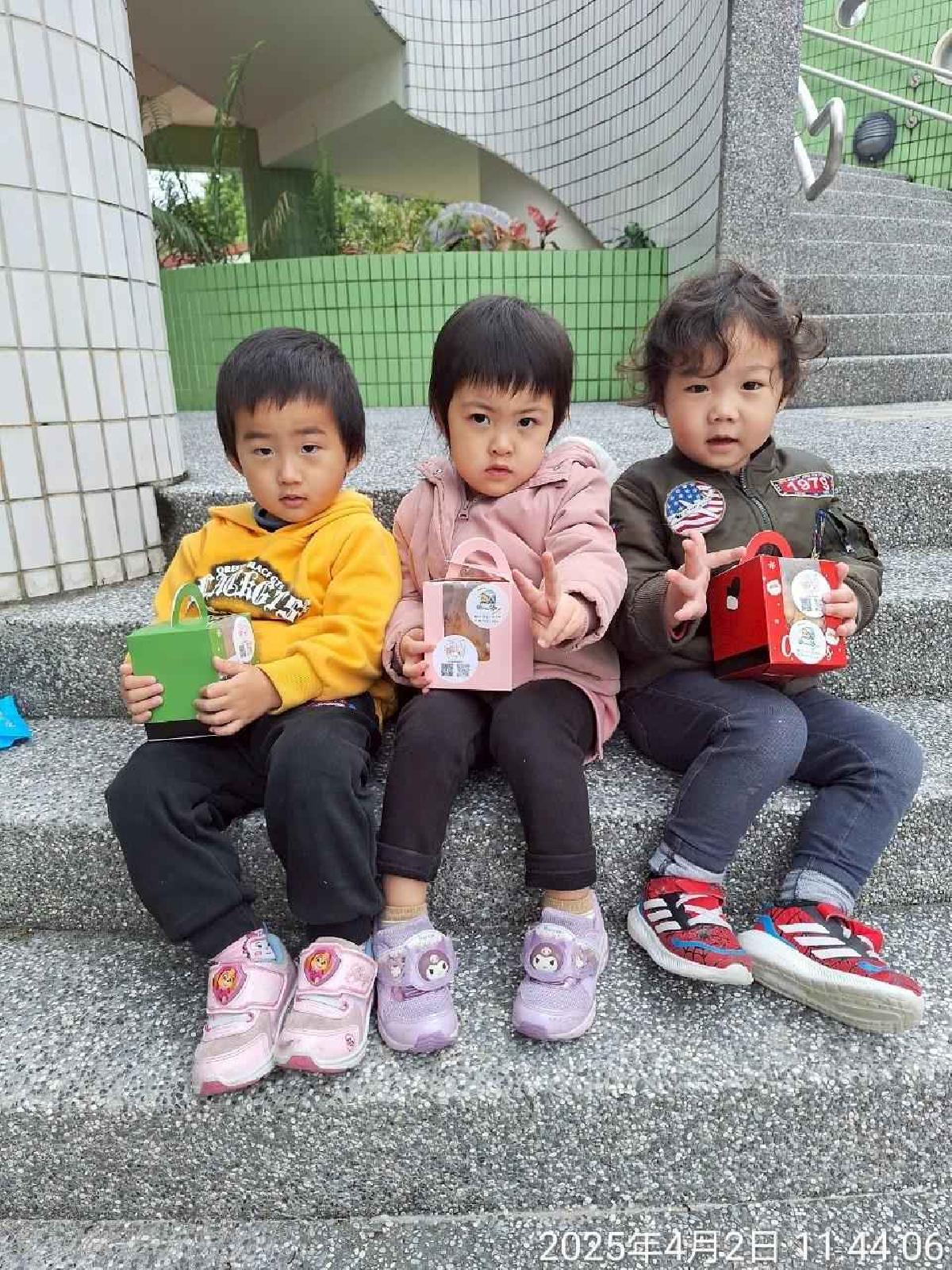 line_album_兒童節活動(婦幼隊宣導+雞蛋糕餐車)_250407_126 line_album_兒童節活動(婦幼隊宣導+雞蛋糕餐車)_250407_126